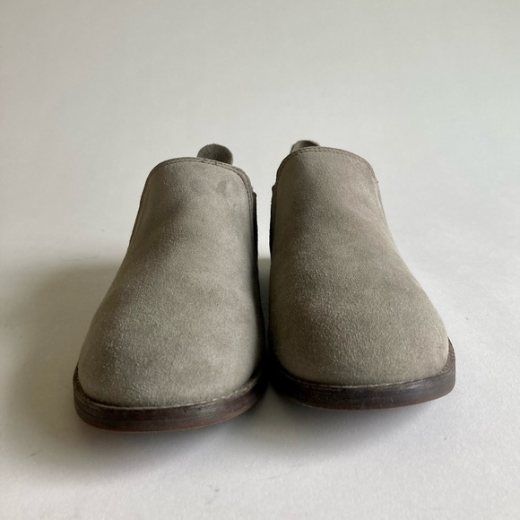 Gentle Souls Grey Suede Genuine Leather Rubber Outsole Loafers size 7 - Picture 7 of 14